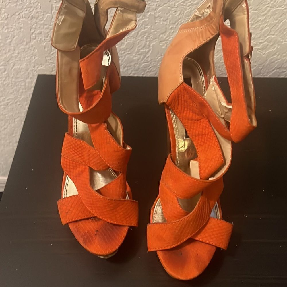 STEVEN Heels Orange - Size 8 - Great Condition Orange Faux Snake Print Strappy - Picture 3 of 5